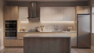 De gesloten keuken is terug: waarom designers in 2026 afscheid nemen van open keukens